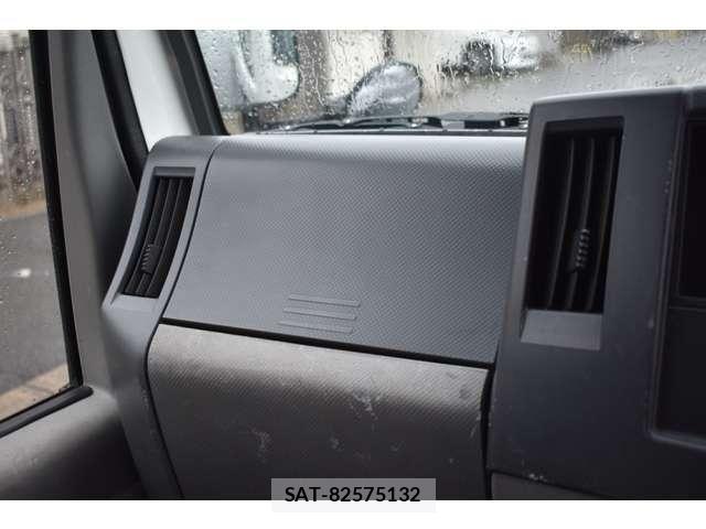 Isuzu ELF TRUCK 2016-01 4753185-22