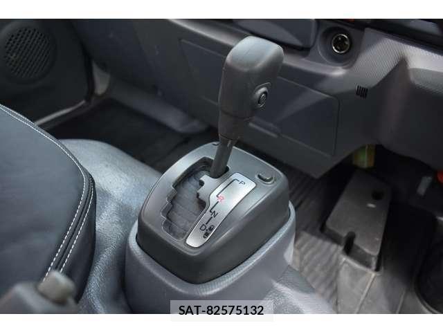 Isuzu ELF TRUCK 2016-01 4753185-4