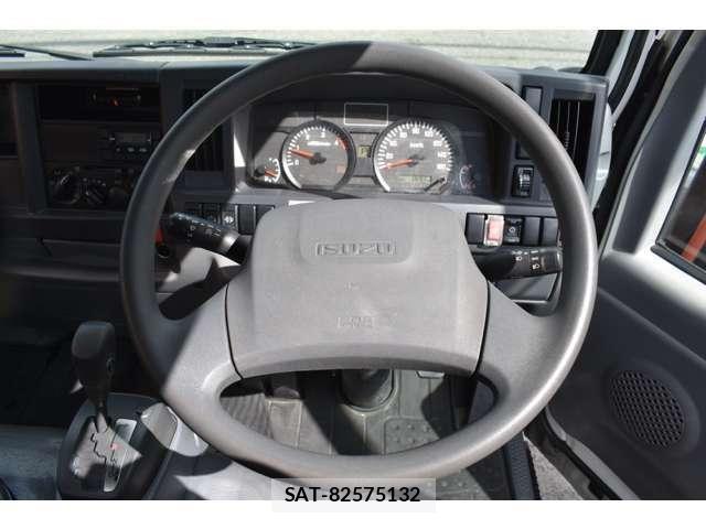 Isuzu ELF TRUCK 2016-01 4753185-5