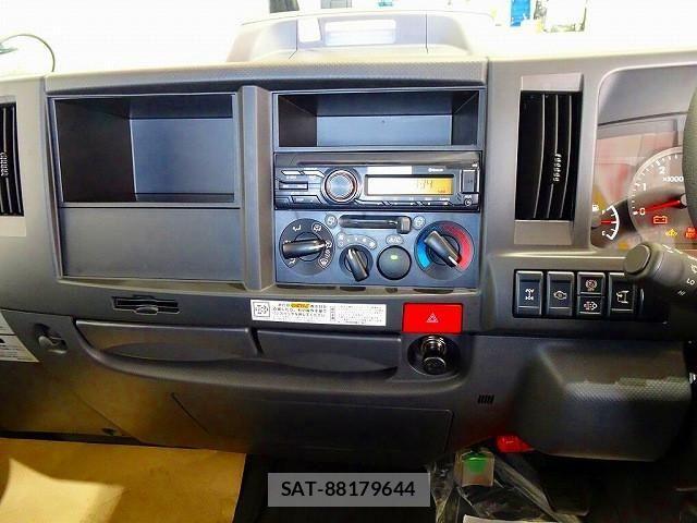 Isuzu ELF TRUCK 2026-02 4753150-9