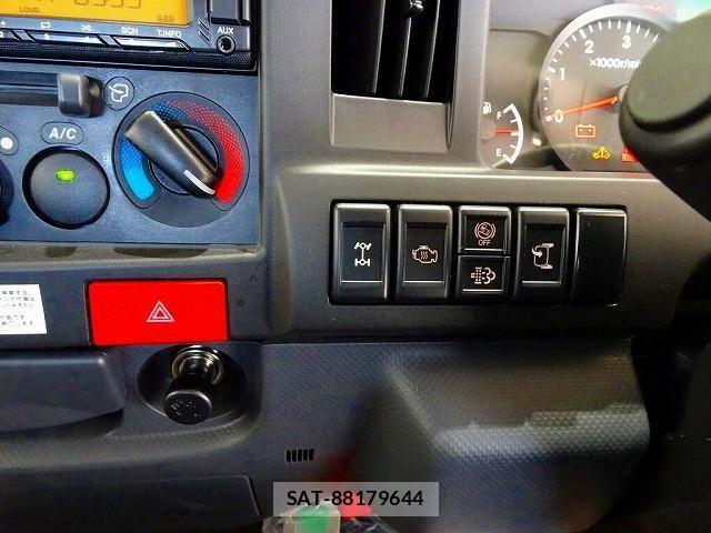Isuzu ELF TRUCK 2026-02 4753150-11