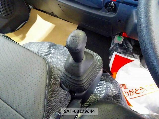 Isuzu ELF TRUCK 2026-02 4753150-13