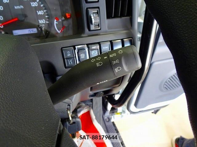 Isuzu ELF TRUCK 2026-02 4753150-17