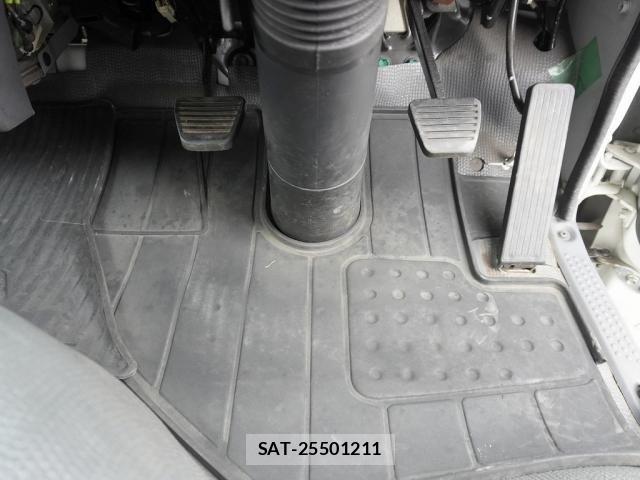 Isuzu ELF TRUCK 2018-12 4939658-18