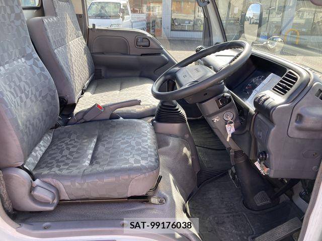 Isuzu ELF TRUCK 2005-06 4939756-5