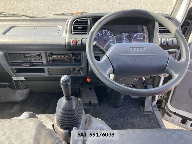 Isuzu ELF TRUCK 2005-06 4939756-7