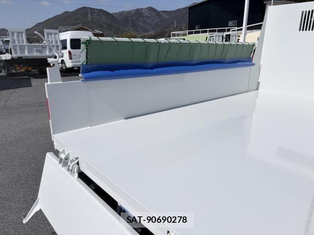 Isuzu ELF TRUCK 2026-01 4939586-15