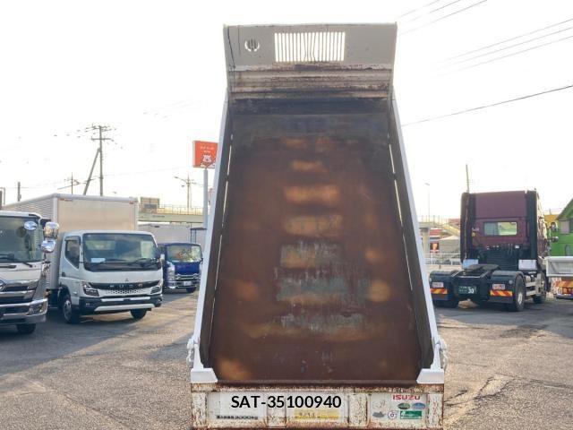 Isuzu ELF TRUCK 2018-12 4939621-9