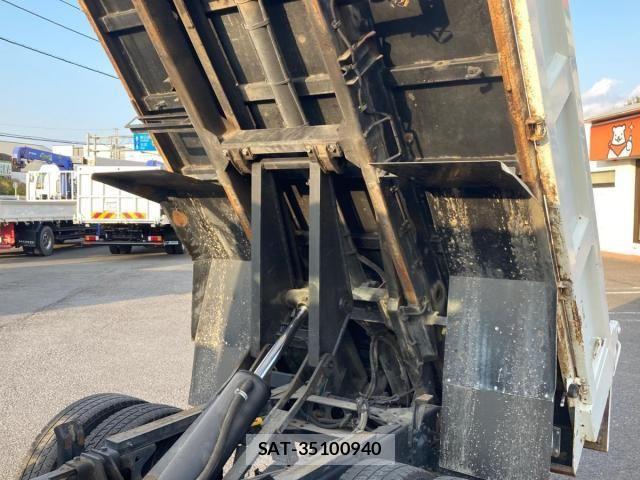 Isuzu ELF TRUCK 2018-12 4939621-12