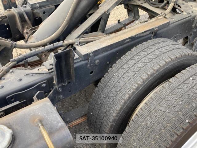 Isuzu ELF TRUCK 2018-12 4939621-13
