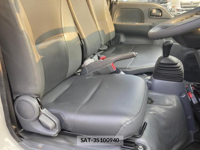 Isuzu ELF TRUCK 2018-12 4939621-18