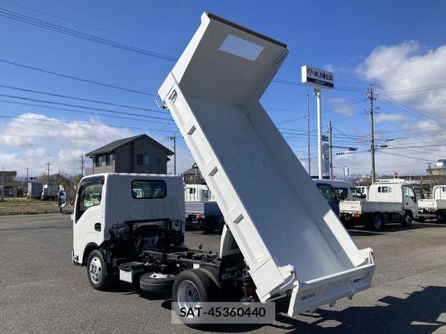 Isuzu ELF TRUCK 2024-02 4939596-9