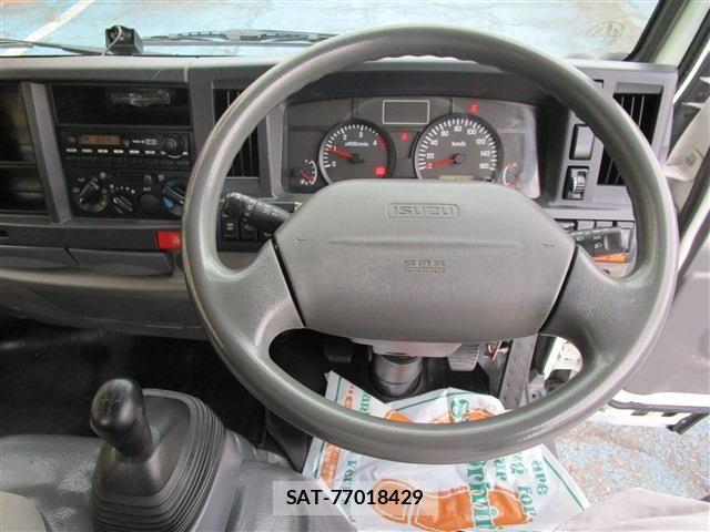 Isuzu ELF TRUCK 2012-08 4939637-9