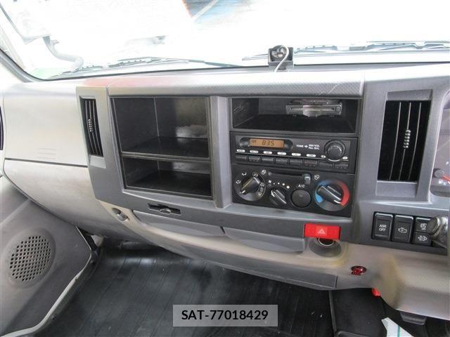 Isuzu ELF TRUCK 2012-08 4939637-10