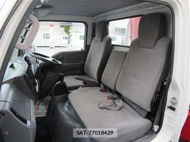 Isuzu ELF TRUCK 2012-08 4939637-14