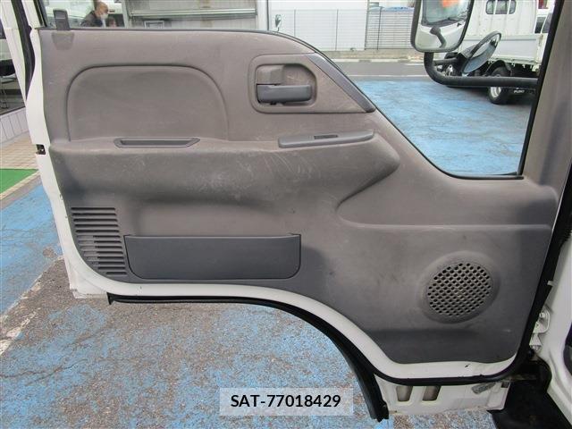 Isuzu ELF TRUCK 2012-08 4939637-21
