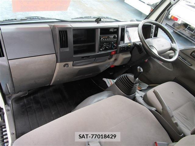 Isuzu ELF TRUCK 2012-08 4939637-22