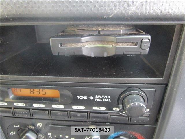 Isuzu ELF TRUCK 2012-08 4939637-24
