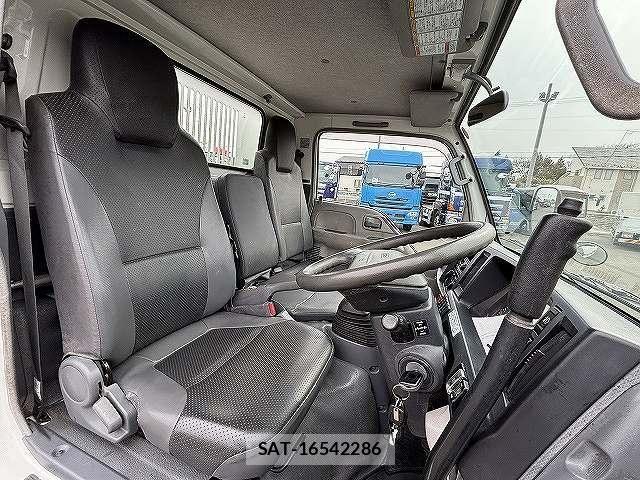 Isuzu ELF TRUCK 2010-04 4939641-11