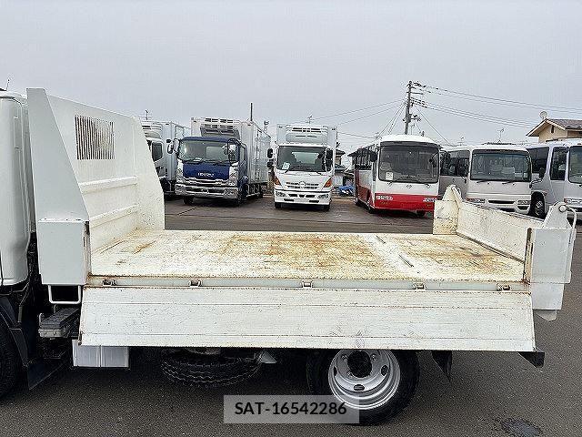 Isuzu ELF TRUCK 2010-04 4939641-7