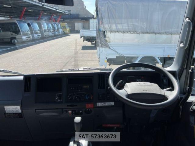 Isuzu ELF TRUCK 2016-03 5867112-16