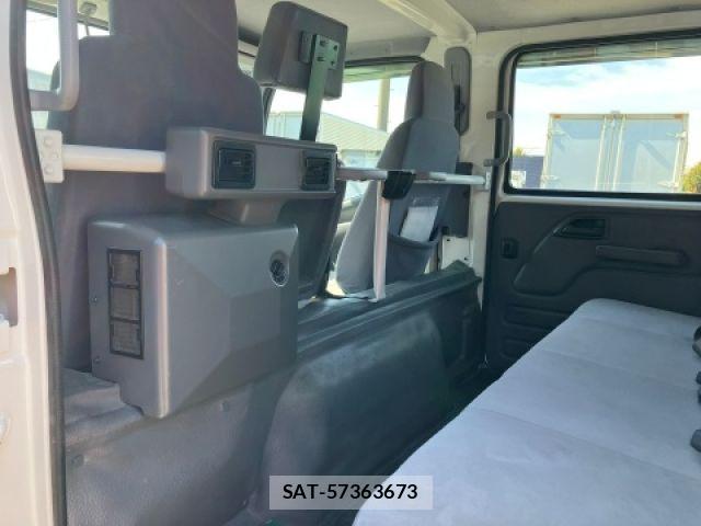 Isuzu ELF TRUCK 2016-03 5867112-25