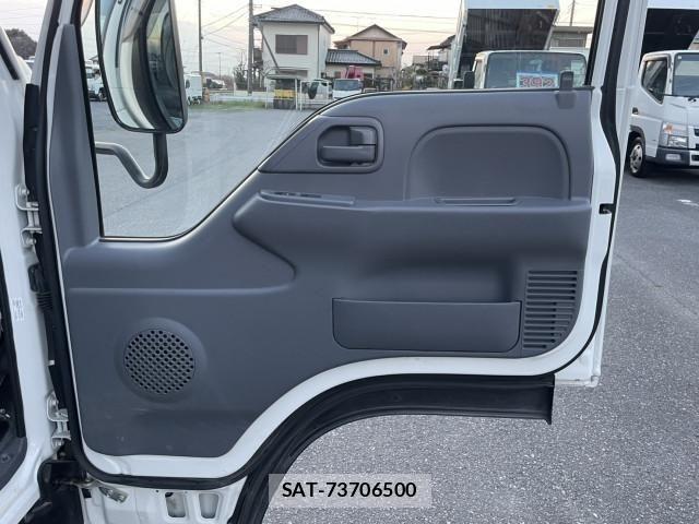 Isuzu ELF TRUCK 2019-04 5867113-16