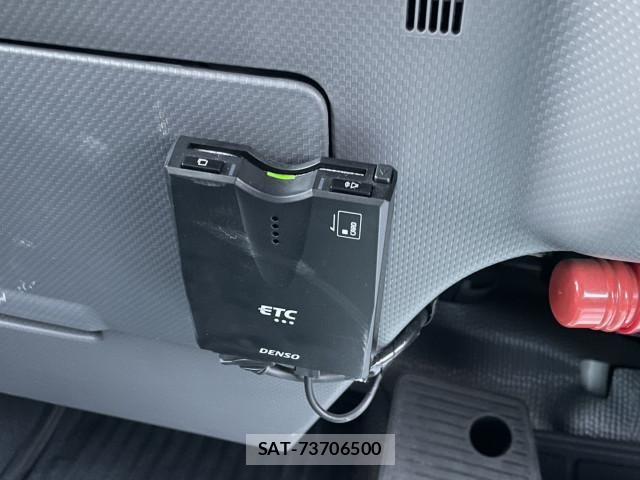 Isuzu ELF TRUCK 2019-04 5867113-26