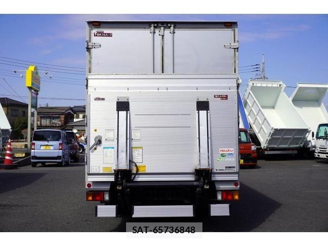 Isuzu ELF TRUCK 2018-12 5867124-3