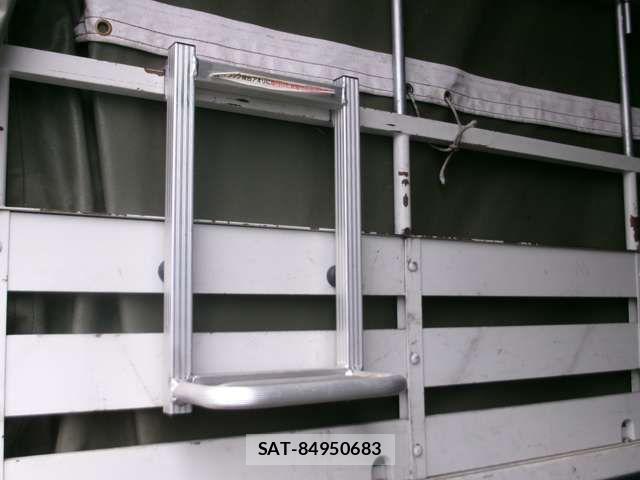 Isuzu ELF TRUCK 2018-12 5867131-11