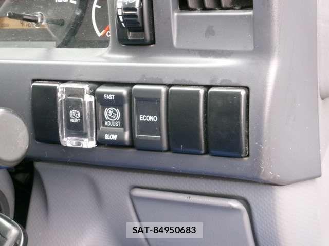 Isuzu ELF TRUCK 2018-12 5867131-6