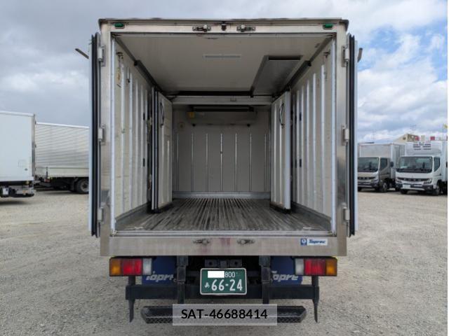 Isuzu ELF TRUCK 2019-02 5867129-9