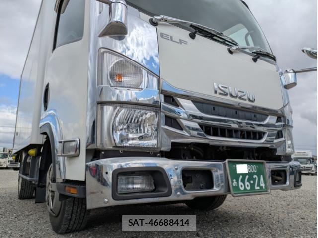 Isuzu ELF TRUCK 2019-02 5867129-2