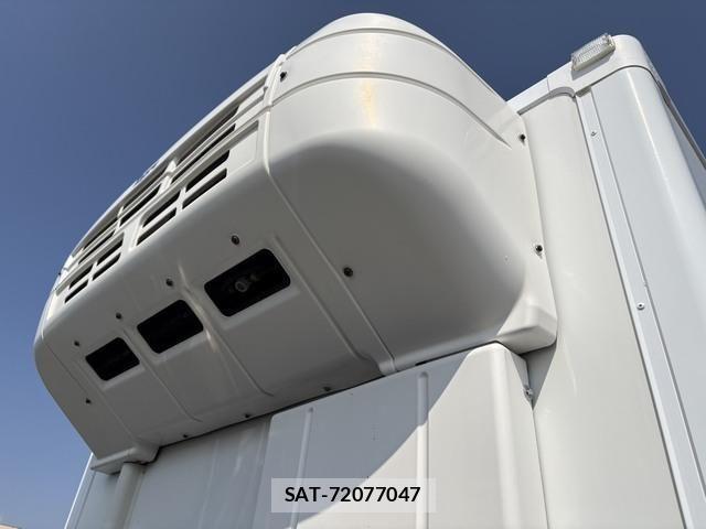 Isuzu ELF TRUCK 2016-09 5867139-10