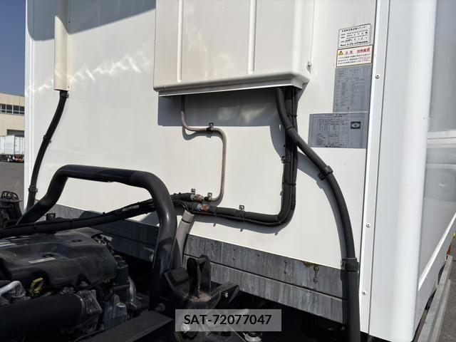 Isuzu ELF TRUCK 2016-09 5867139-11