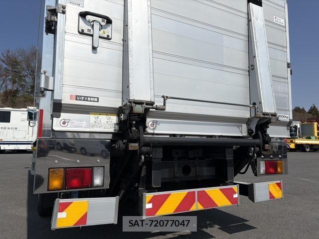 Isuzu ELF TRUCK 2016-09 5867139-12