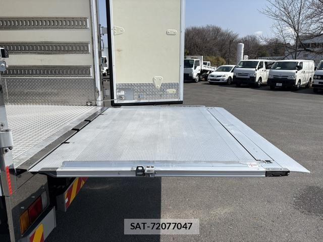 Isuzu ELF TRUCK 2016-09 5867139-14