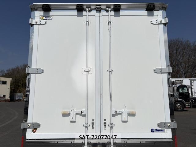 Isuzu ELF TRUCK 2016-09 5867139-16