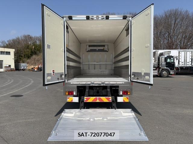 Isuzu ELF TRUCK 2016-09 5867139-17