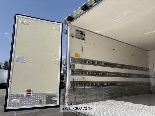 Isuzu ELF TRUCK 2016-09 5867139-21