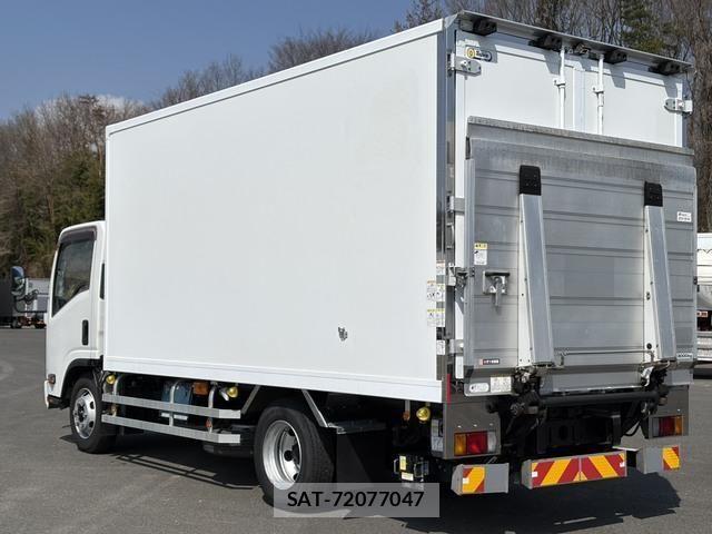 Isuzu ELF TRUCK 2016-09 5867139-5