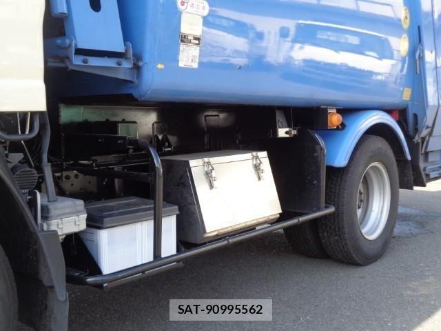 Isuzu ELF TRUCK 2017-09 5867126-21