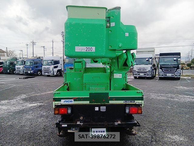 Isuzu ELF TRUCK 2006-11 5867191-4