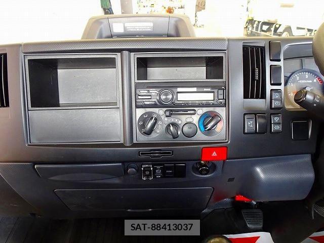 Isuzu ELF TRUCK 2022-07 5867109-9