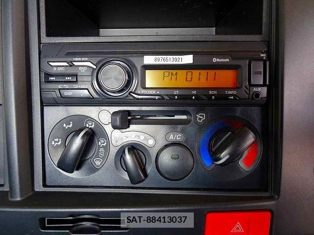 Isuzu ELF TRUCK 2022-07 5867109-10