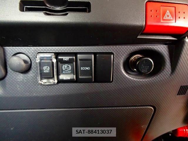 Isuzu ELF TRUCK 2022-07 5867109-12