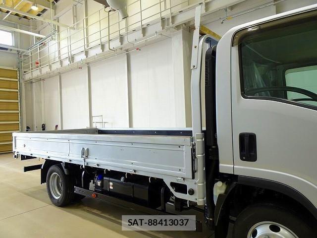Isuzu ELF TRUCK 2022-07 5867109-20