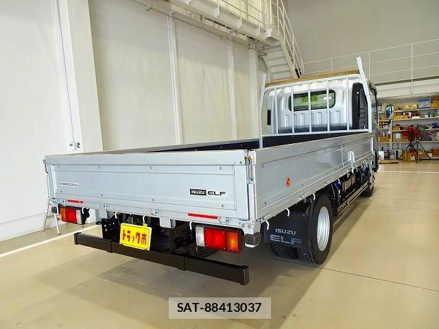 Isuzu ELF TRUCK 2022-07 5867109-2