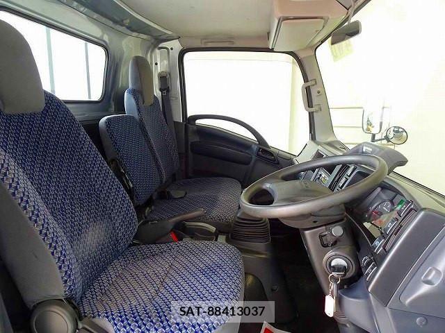 Isuzu ELF TRUCK 2022-07 5867109-5