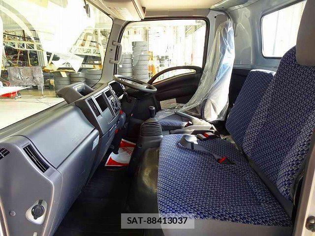 Isuzu ELF TRUCK 2022-07 5867109-7